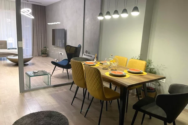 Shtepi ne shitje Apartament ne Tirane, 2+1, Mobilimi E mobiluar, Pagesa 250,000  Euro.