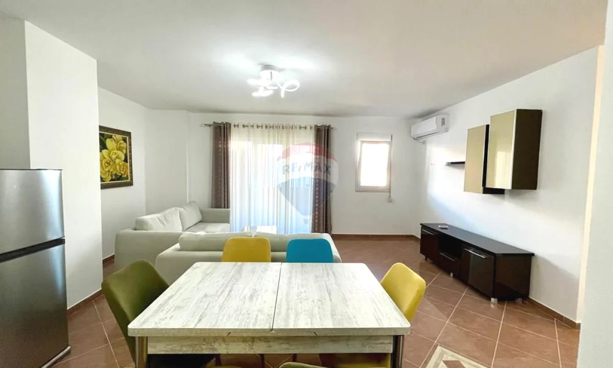 Shtepi ne shitje Apartament ne Tirane, 2+1, Mobilimi E mobiluar, Pagesa 189,000  Euro.