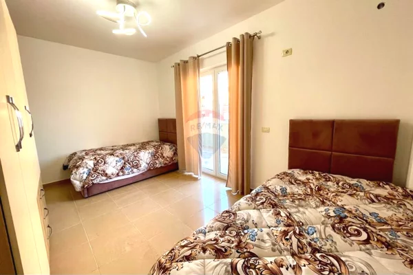 Shtepi ne shitje Apartament ne Tirane, 2+1, Mobilimi E mobiluar, Pagesa 189,000  Euro.