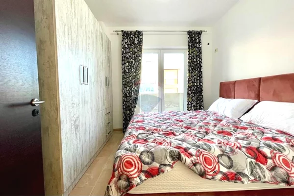 Shtepi ne shitje Apartament ne Tirane, 2+1, Mobilimi E mobiluar, Pagesa 189,000  Euro.