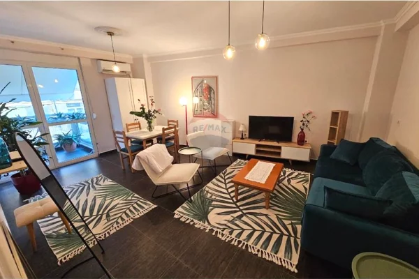 Shtepi ne shitje Apartament ne Tirane, 2+1, Mobilimi E mobiluar, Pagesa 250,000  Euro.