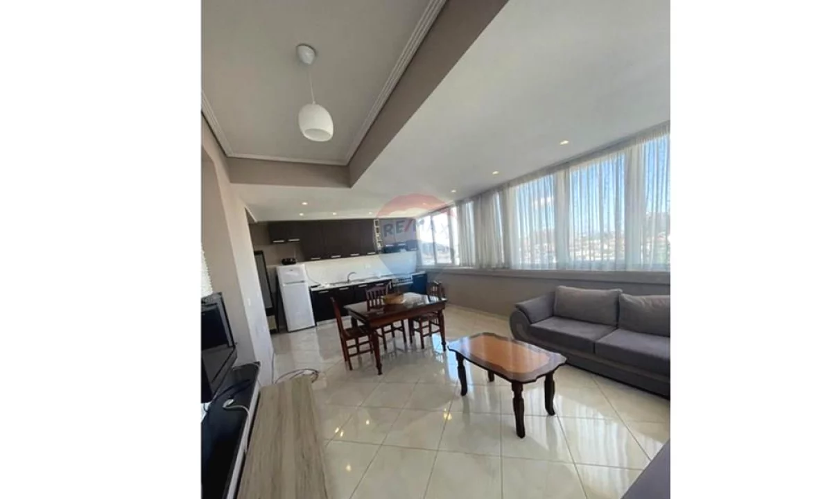 Shtepi ne shitje Apartament ne Tirane, 2+1, Mobilimi E mobiluar, Pagesa 180,000  Euro.