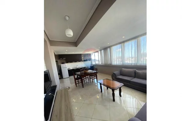 Shtepi ne shitje Apartament ne Tirane, 2+1, Mobilimi E mobiluar, Pagesa 180,000  Euro.