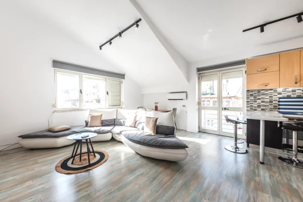 Apartament 2+1+2 me qira te Kopshti Zoologjik!