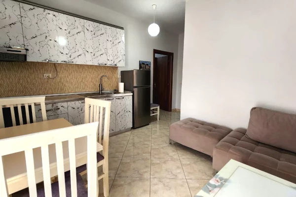 Shtepi ne shitje Apartament ne Tirane, 1+1, Mobilimi E mobiluar, Pagesa 9,200,000  Leke.