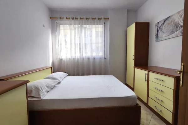 Shtepi ne shitje Apartament ne Tirane, 1+1, Mobilimi E mobiluar, Pagesa 9,200,000  Leke.