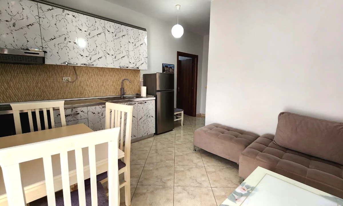 Shtepi ne shitje Apartament ne Tirane, 1+1, Mobilimi E mobiluar, Pagesa 9,200,000  Leke.