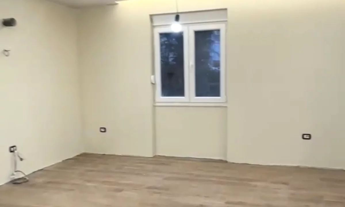 Appartamento in vendita a Tirana 1+1, Vuoto