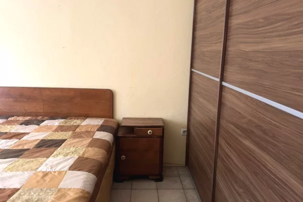 Shtepi me qera Apartament ne Tirane, 1+1, Mobilimi E mobiluar, Pagesa 400  Euro.
