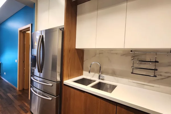 Shtepi me qera Apartament ne Tirane, 2+1, Mobilimi E mobiluar, Pagesa 1,300  Euro.