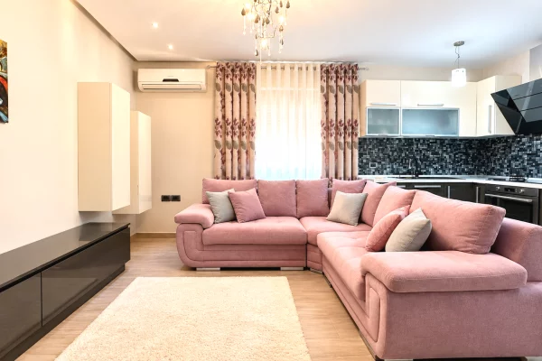 Shtepi me qera 2+1 ne Tirane - 1,000 Euro
