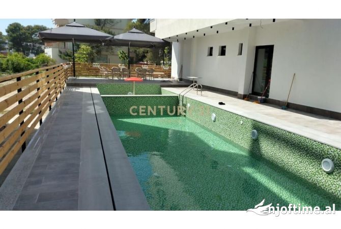 HOTEL PER QIRA NE MALIN E ROBIT!