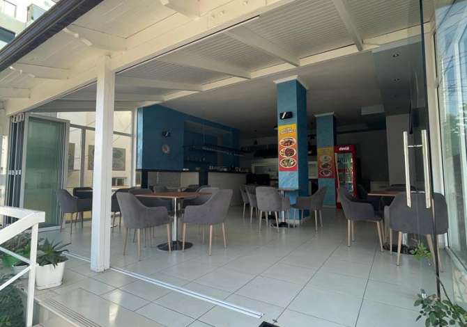 JEPET ME QIRA RESTORANT NE ILIRIA!