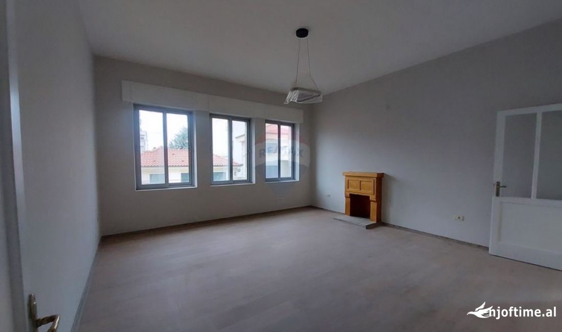 Ambjent per zyre prane Bulevardit Zogu I