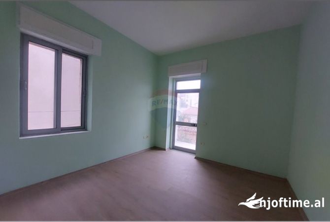 Ambjent per zyre prane Bulevardit Zogu I