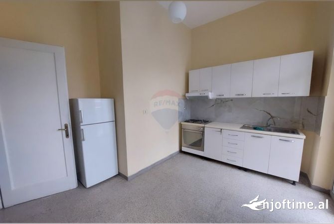 Ambjent per zyre prane Bulevardit Zogu I