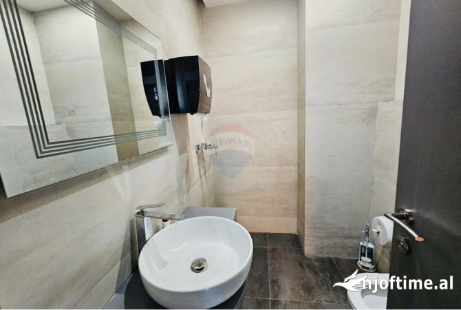 Zyre per qera ne Qender tek Turdiu!