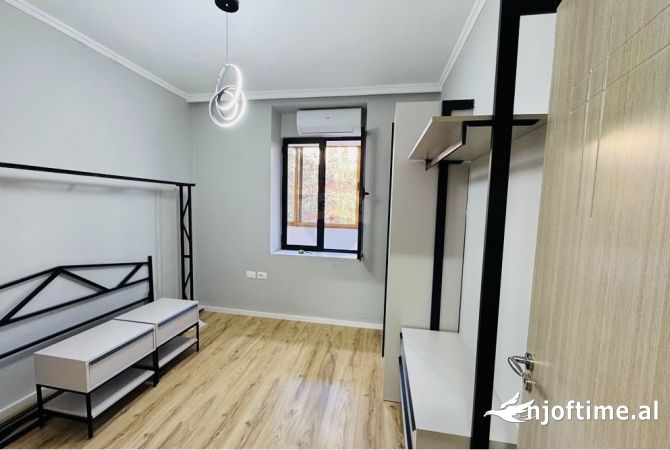 Jepet zyre me qira ne Bllok!