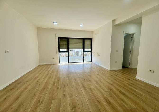 Ambient biznesi me qera 3+1 ne Tirane - 800 Euro