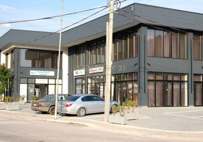 Ambiente Commerciale in Affitto 1+1 a Tirana - 2,000 Euro