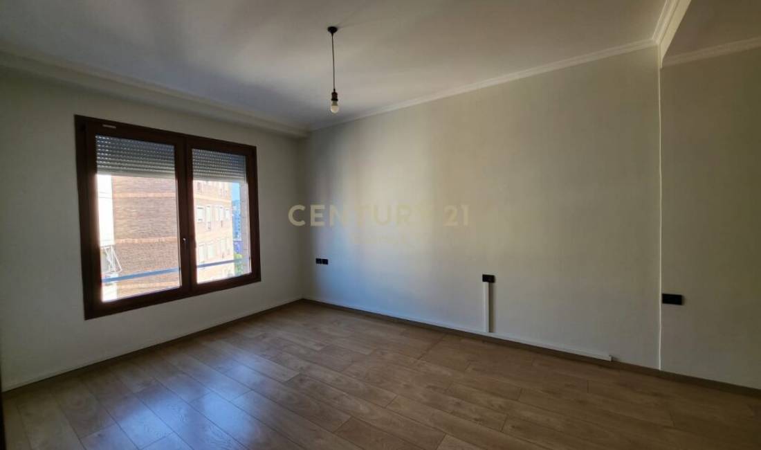 KOMPLEKSI DELIJORGJI, JAPIM ME QIRA AMBIENT PER ZYRA-1000 EURO!!