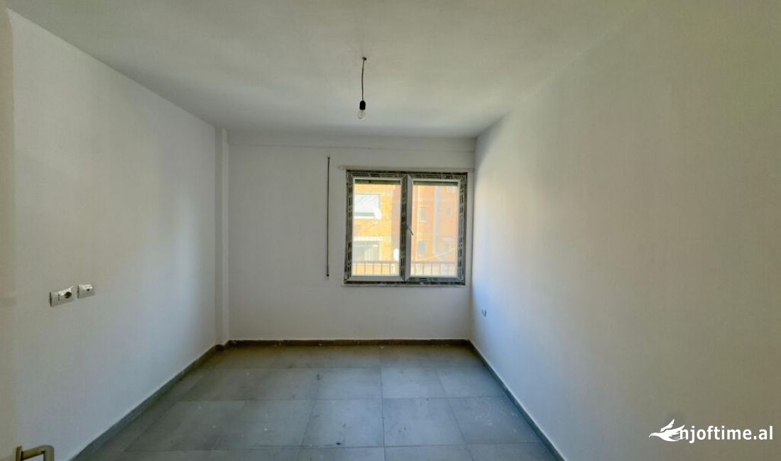 Japim per qira zyre per qira te Pazari i Ri- 550 Euro!!