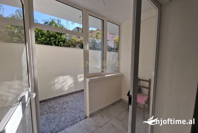Ambient per zyra me Qira ne Tirane te Re! - 500Euro | 61m2