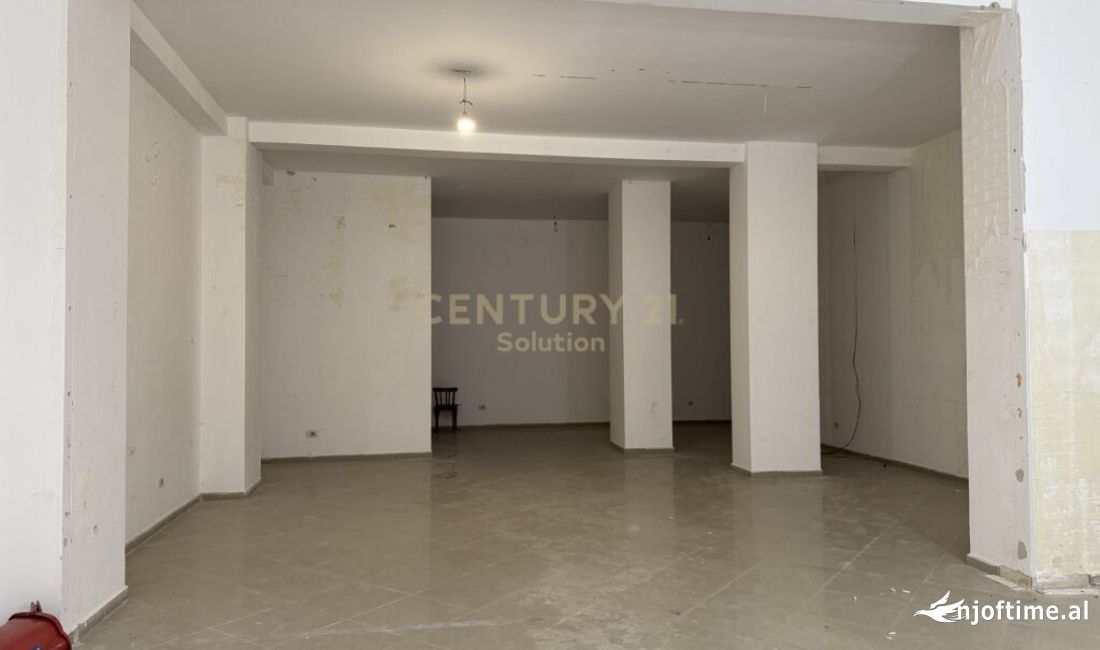 SHITET AMBIENT KOMERCIAL NE ASTIR!!