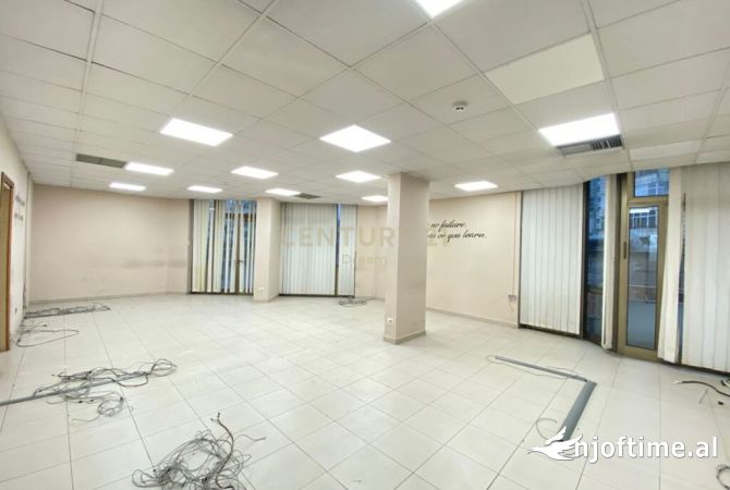 Jepet zyre me Qira prane Sheshit Willson- 3200 EURO!!