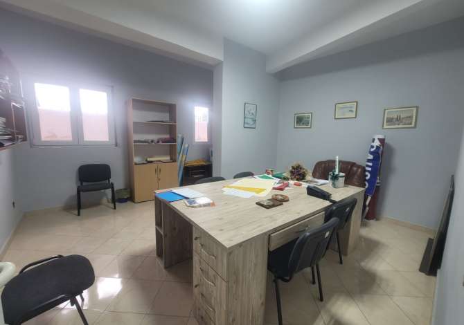 Godine Biznesi