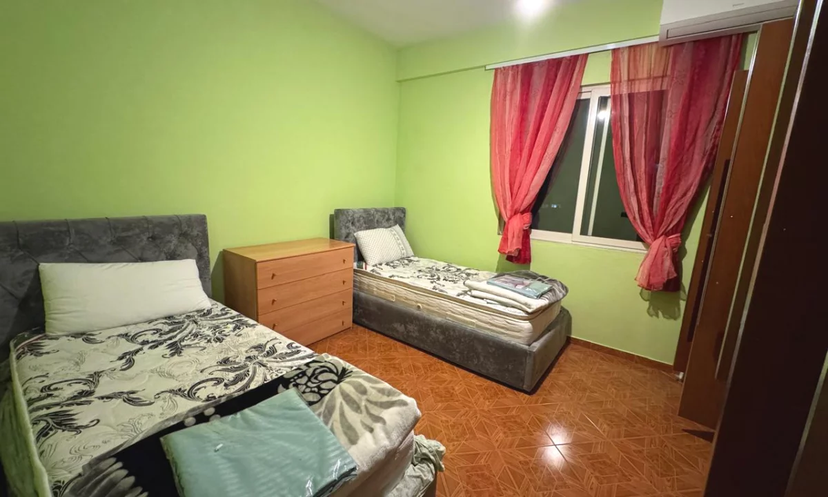 Shtepi me qera Apartament ne Tirane, 2+1, Mobilimi E mobiluar, Pagesa 50,000  Leke.