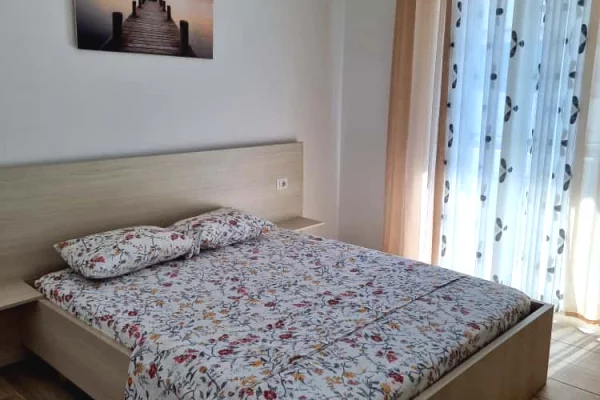 Shtepi ne shitje Apartament ne Pogradec, 1+1, Mobilimi E mobiluar, Pagesa 115,000  Euro.
