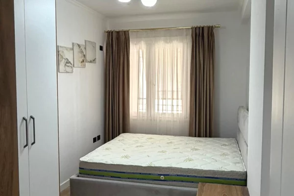 Shtepi ne shitje Apartament ne Tirane, 1+1, Mobilimi E mobiluar, Pagesa 11,800,000  Leke.