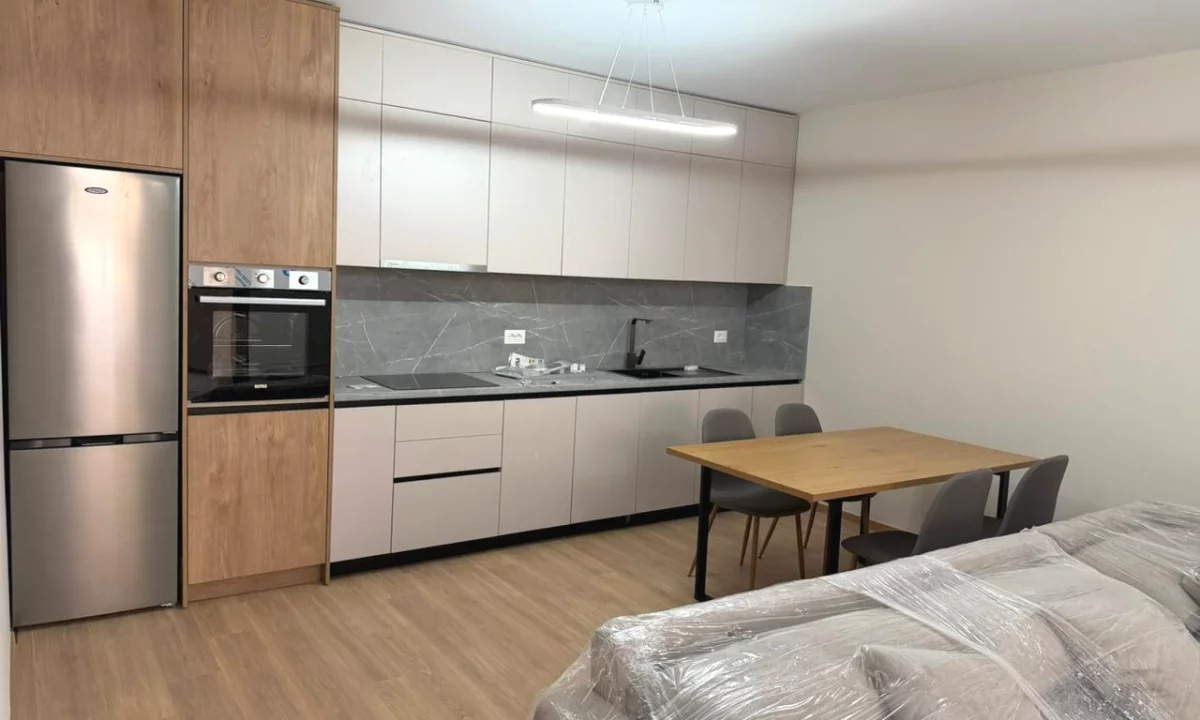 Shtepi me qera Apartament ne Tirane, 1+1, Mobilimi E mobiluar, Pagesa 75,000  Leke.