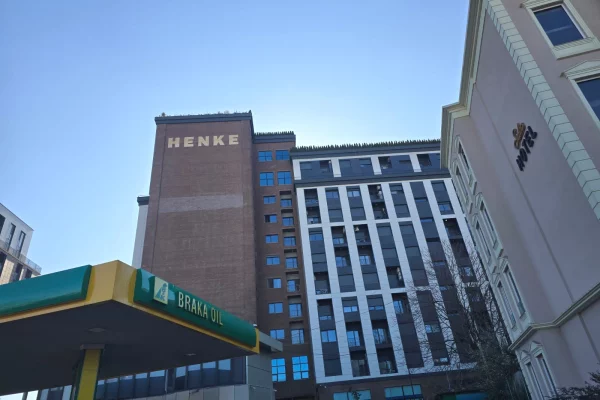 Shtepi ne shitje Apartament ne Tirane, 2+1, Mobilimi Bosh, pa mobiluar, Pagesa 22,000,000  Leke.
