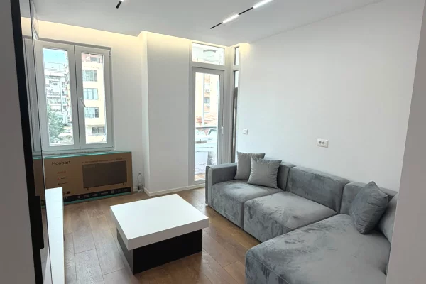 Shtepi me qera Apartament ne Tirane, 1+1, Mobilimi E mobiluar, Pagesa 700  Euro.