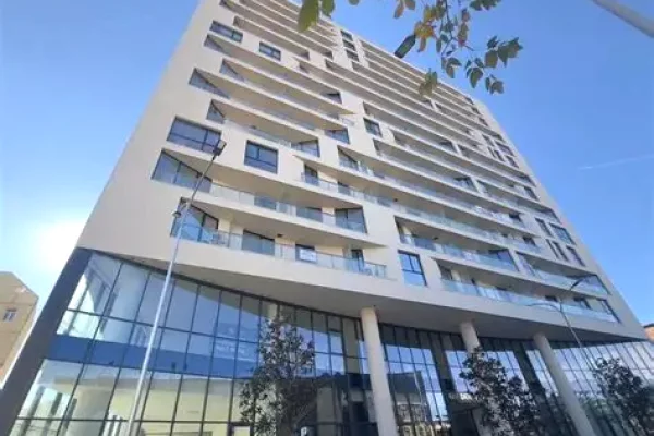 Shtepi ne shitje Apartament ne Tirane, 3+1, Mobilimi Bosh, pa mobiluar, Pagesa 456,000  Euro.