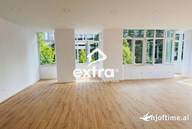 🔥Shitet ambient biznesi🔥  📍 Prane Square 21, Tirane