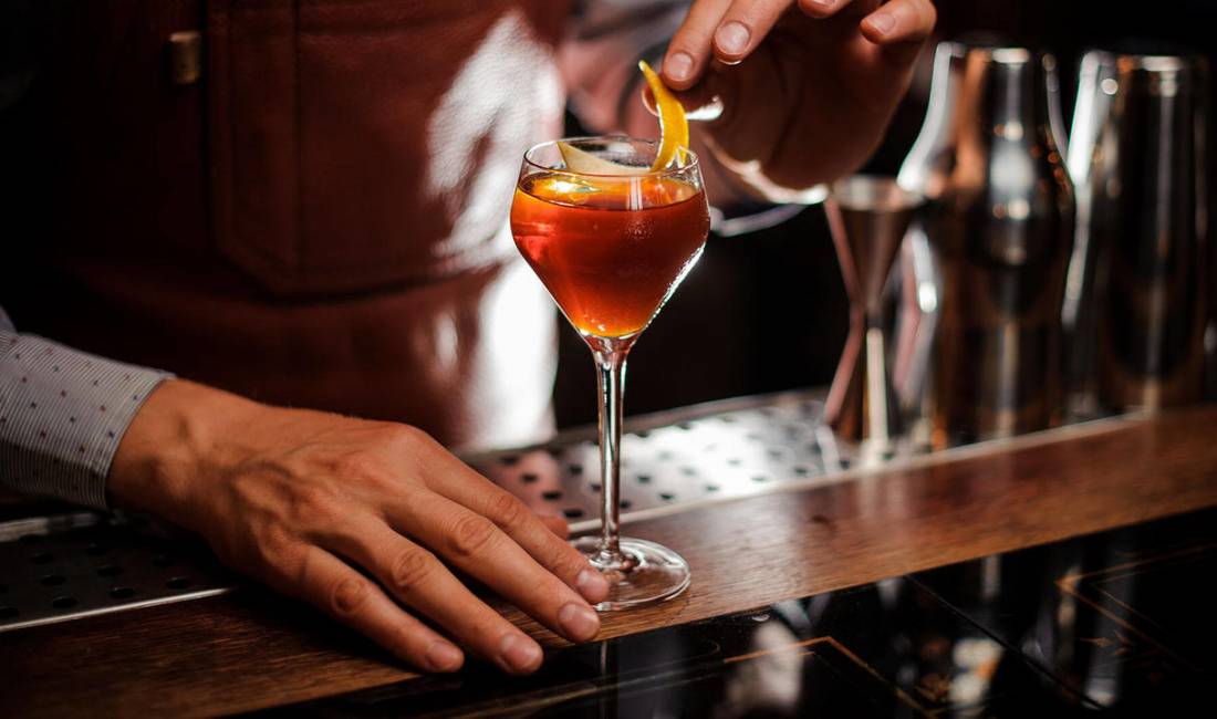 Offerte di lavoro a Tirana, Profession Banakier , , Pagamento 40,000  Leke.