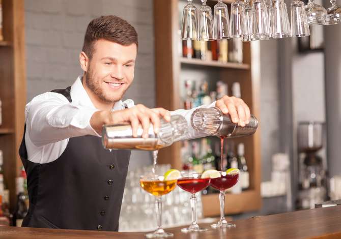 Njoftime Pune per Kamarier dhe Banakier/e ne Tirane