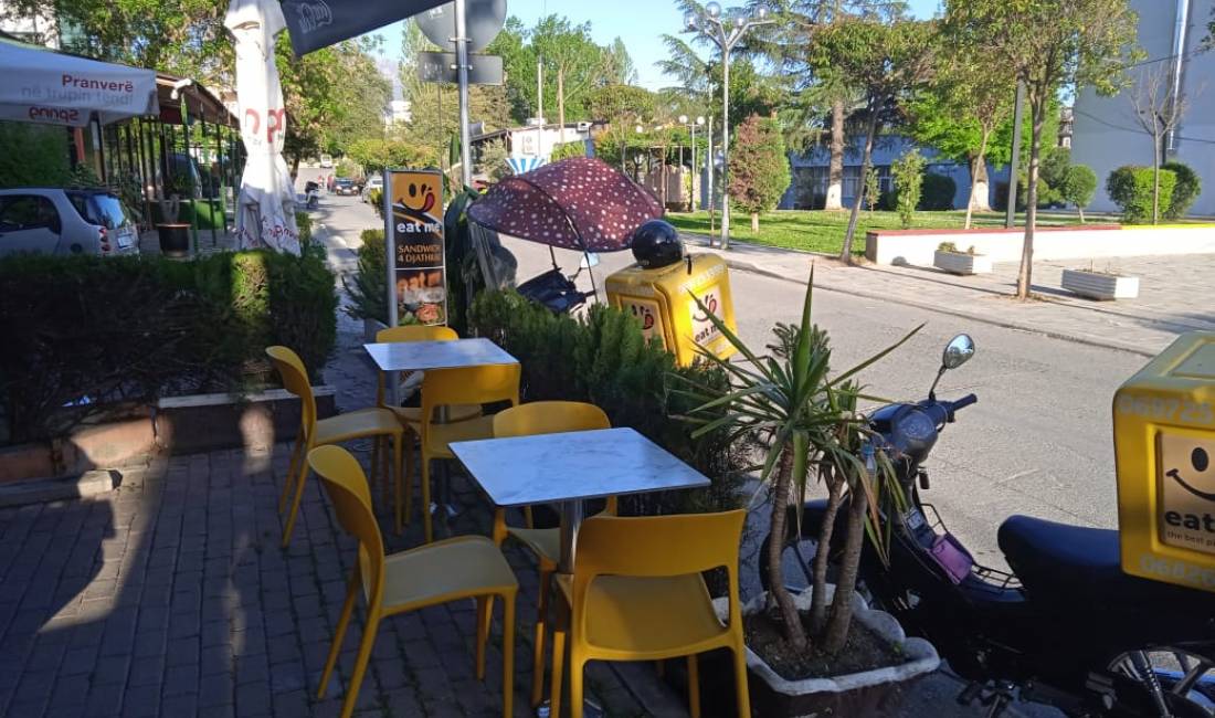 Okazion- Shitet biznesi fast food Eat Me