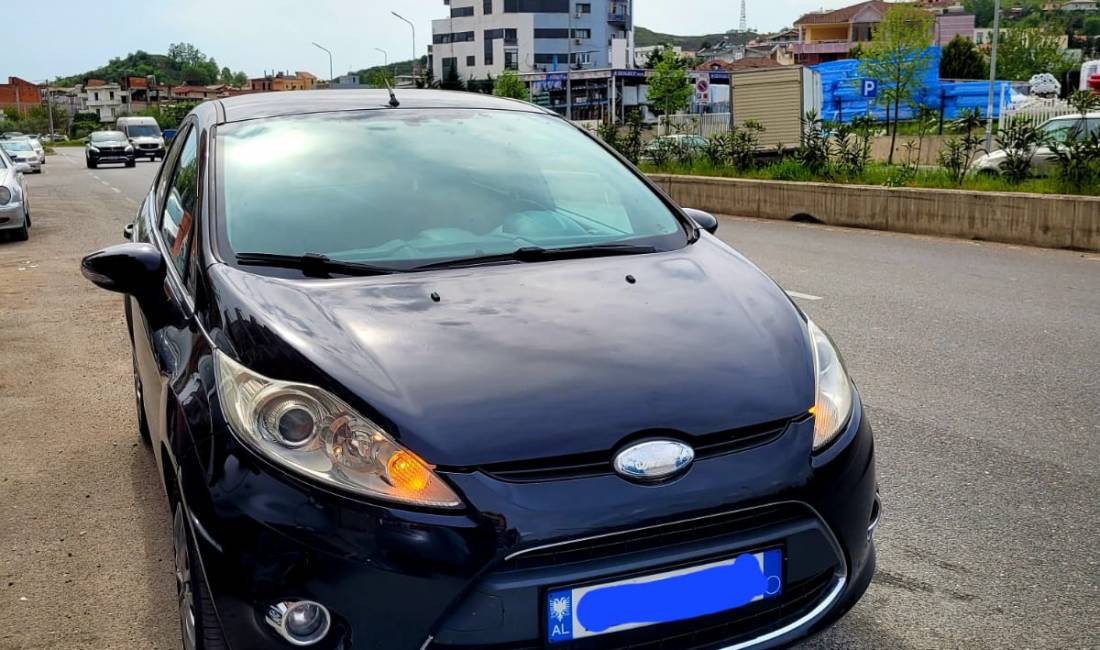 Jepet me qera Ford Fiesta 2011