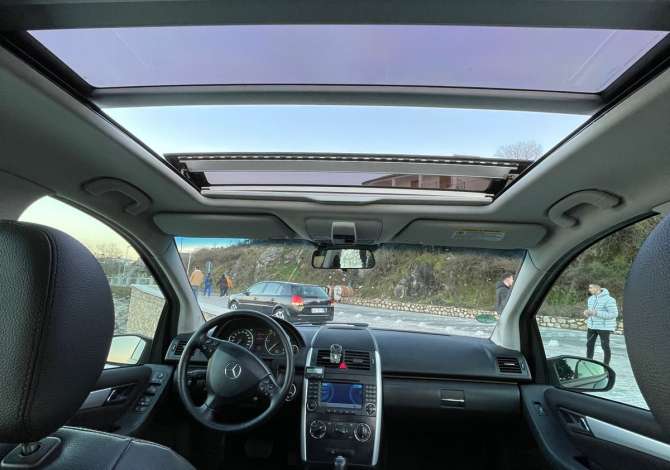 Jepet makina A class me qera duke filluar nga 30 euro dita