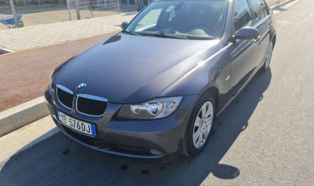 Jepet me qera BMW Seria 3 Gaz+Benzine