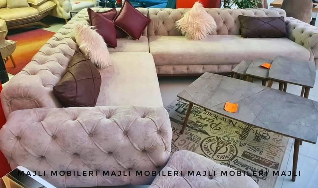 Majli Mobileri Ofron mobilim shtepiash dhe zyrash me varietetin me te larte ne form, ngjyra, materia