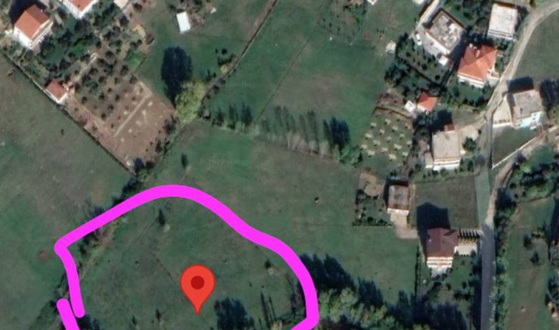 Okazion! Shitet toke are ne zonen e paskuqanit!