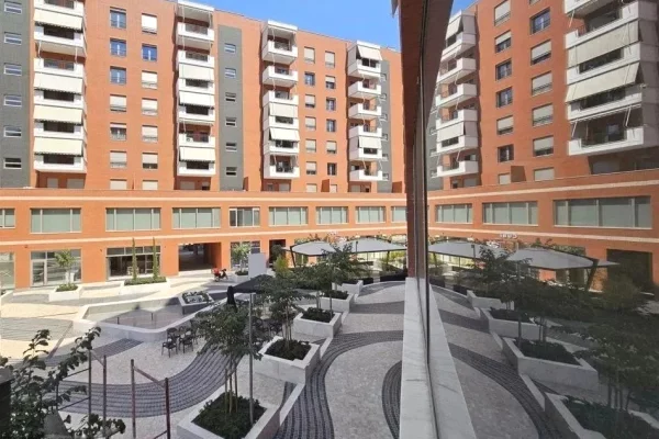 Dyqan Komercial me Qira – Kompleksi Delijorgji