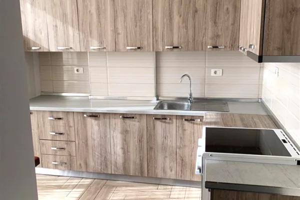 Shtepi me qera Apartament ne Tirane, 2+1, Mobilimi E mobiluar, Pagesa 700  Euro.