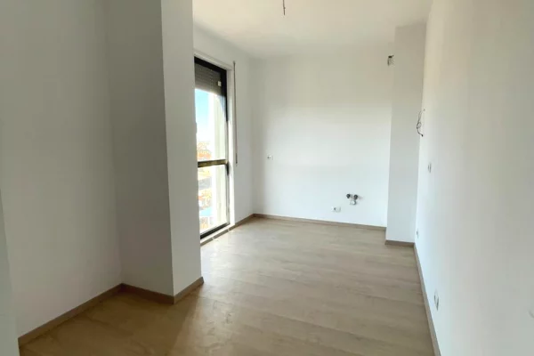 Apartment for sale in Tirana 2+1, Emty