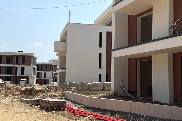 Apartment for sale in Tirana 2+1, Emty